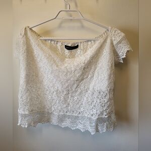 Large off shoulder lace top good condition